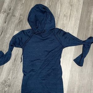 Women’s top with hood
